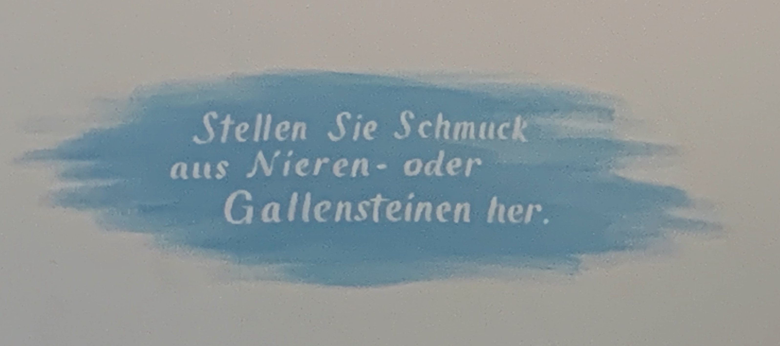 Stellen Sie Schmuck aus Nieren- oder Gallensteinen her.